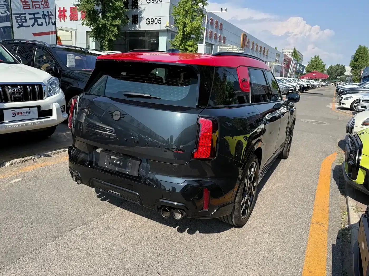 MINI JCW COUNTRYMAN 2024 2.0T JOHN COOPER WORKS — миниатюра 6