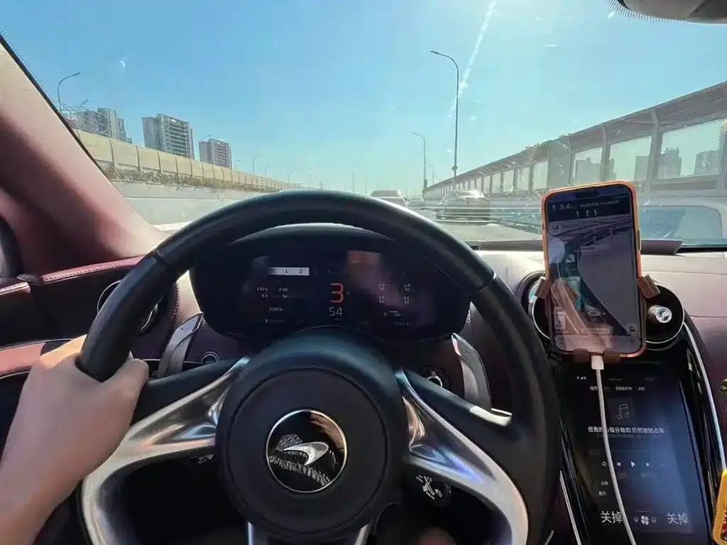 McLaren GT 2019 4.0T Standard Edition — миниатюра 4
