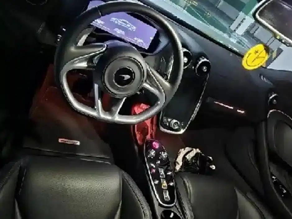 McLaren GT 2023 4.0T Standard Edition — миниатюра 4
