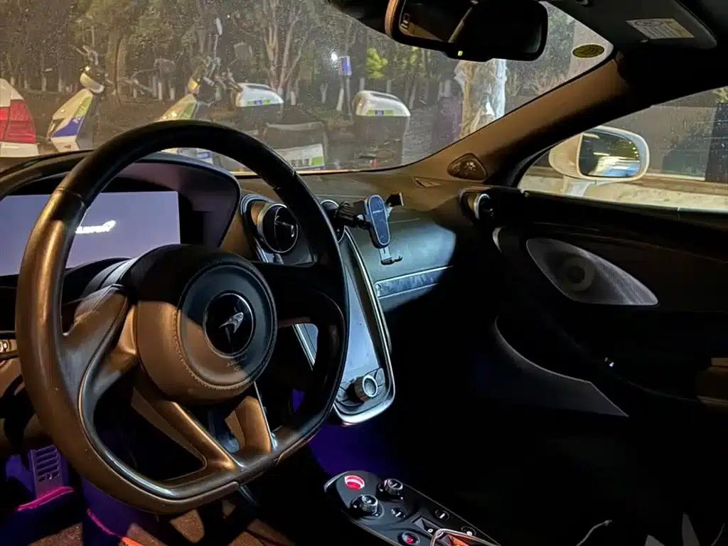McLaren GT 2019 4.0T Standard Edition — миниатюра 8