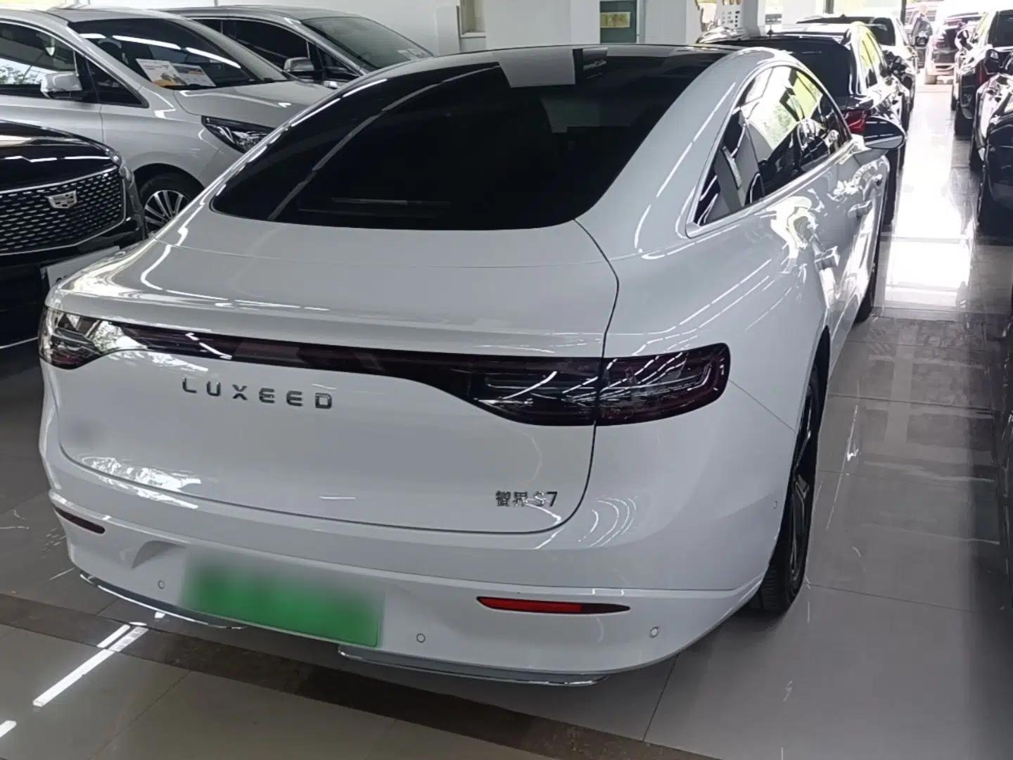Hima Luxeed S7 2024 Pro Rear-Drive Long-Range Version — миниатюра 6