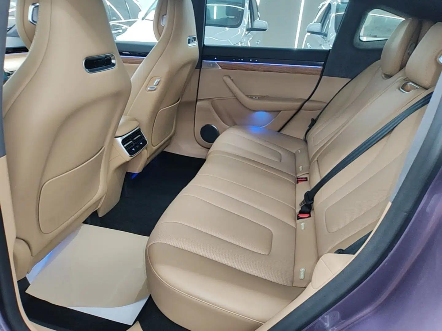 Hima Luxeed R7 2024 All-Electric 802 km Max — миниатюра 25