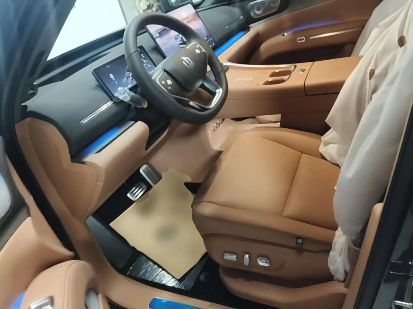 Leapmotor D19 2026 Range-Extended 500 Smart Luxury Edition Seven-Seat — миниатюра 28