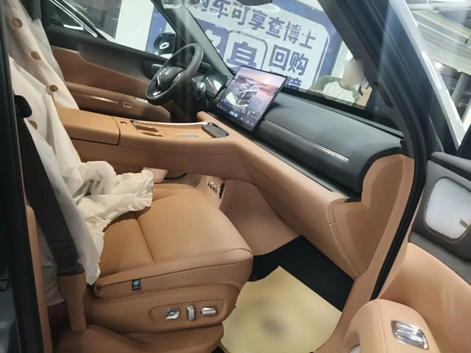 Leapmotor D19 2026 Range-Extended 500 Smart Luxury Edition Seven-Seat — миниатюра 30