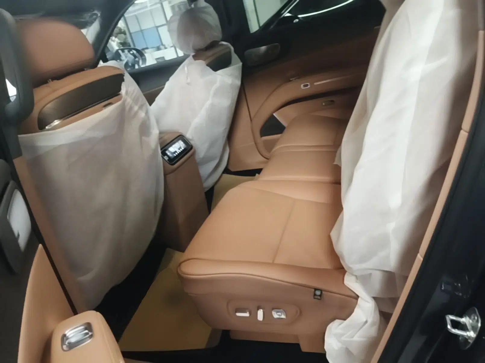 Leapmotor D19 2026 Range-Extended 500 Smart Luxury Edition Seven-Seat — миниатюра 31