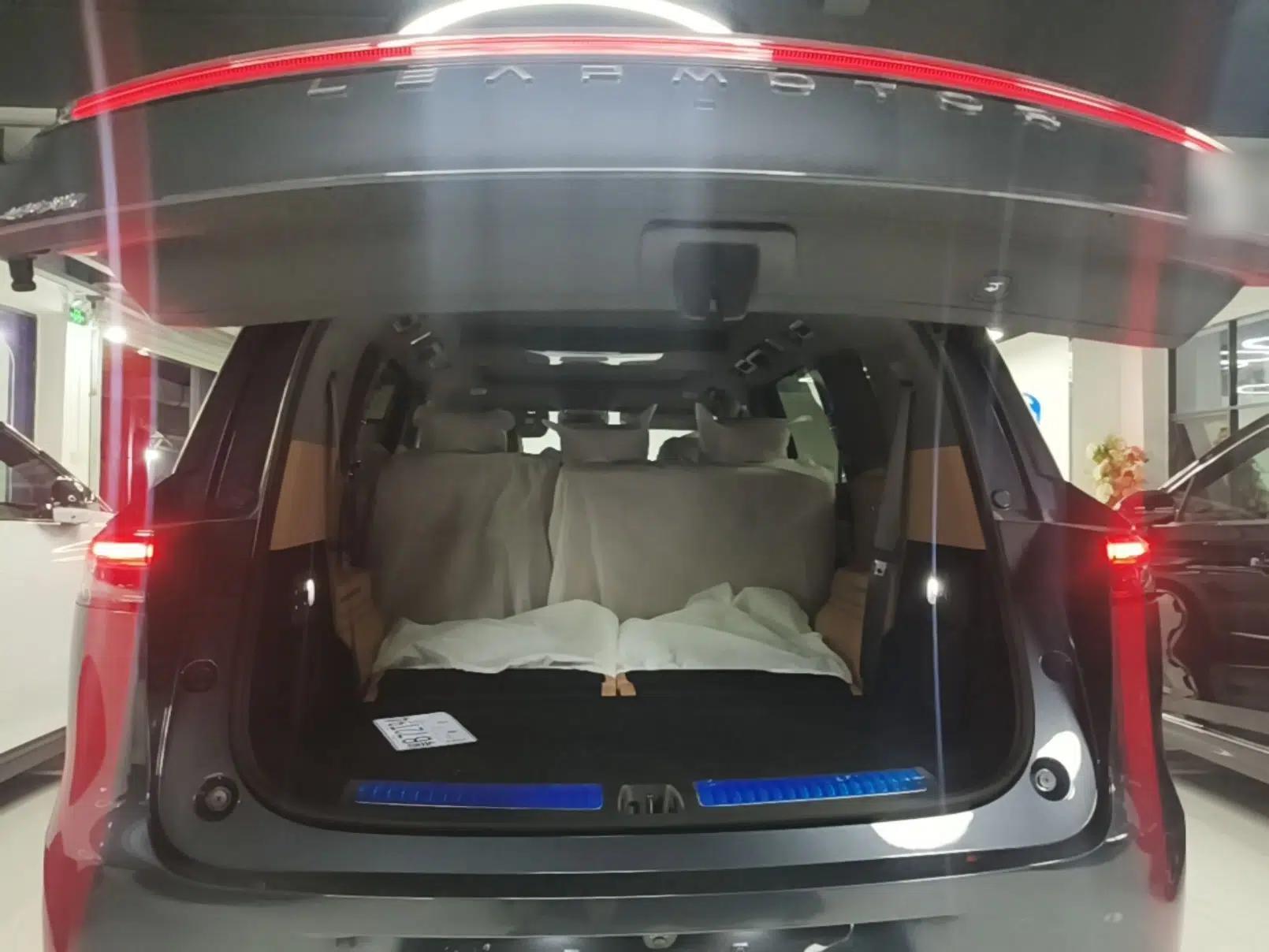 Leapmotor D19 2026 Range-Extended 500 Smart Luxury Edition Seven-Seat — миниатюра 33