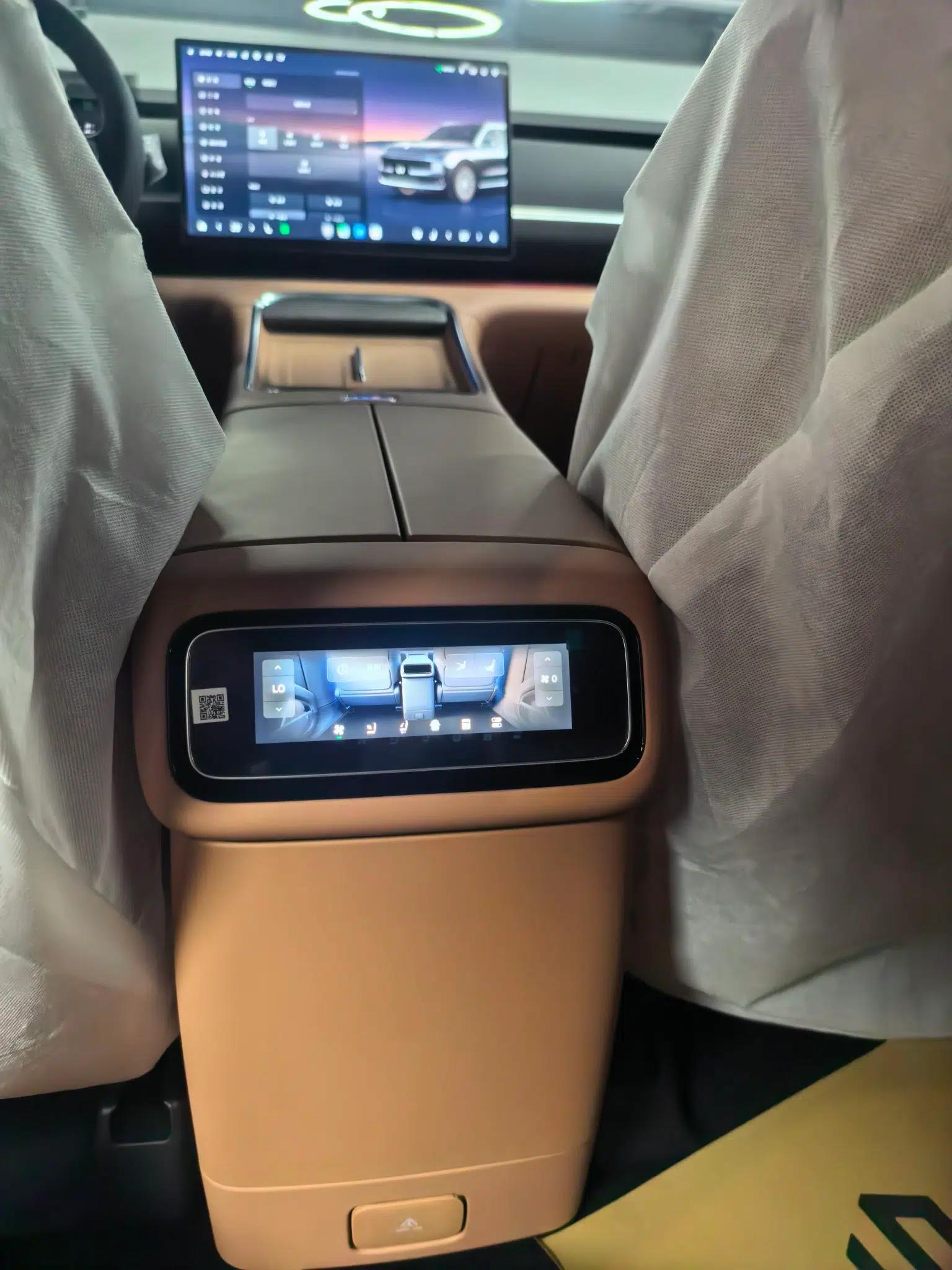 Leapmotor D19 2026 Range-Extended 500 Smart Luxury Edition Seven-Seat — миниатюра 43