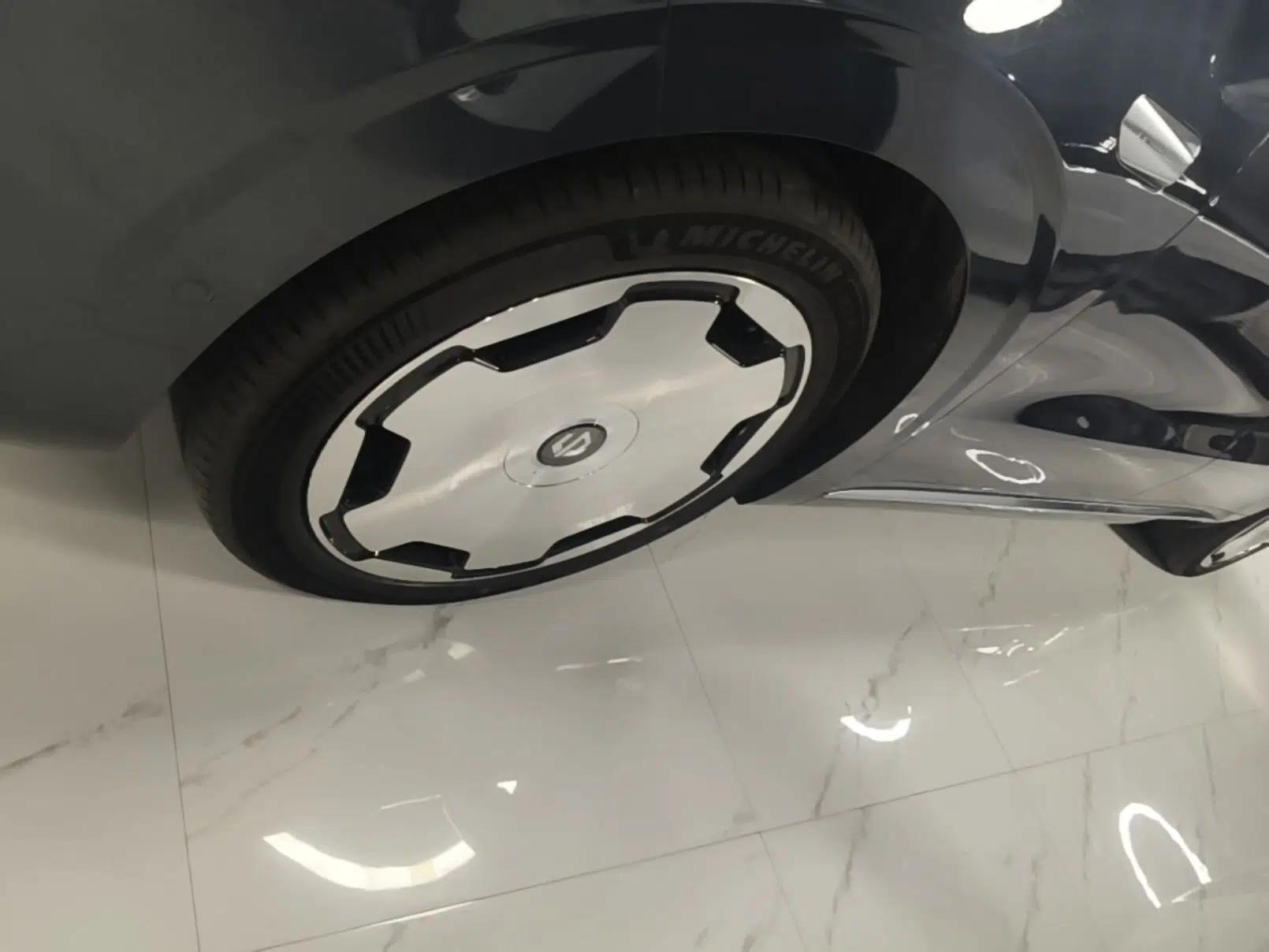 Leapmotor D19 2026 Range-Extended 500 Smart Luxury Edition Seven-Seat — миниатюра 10