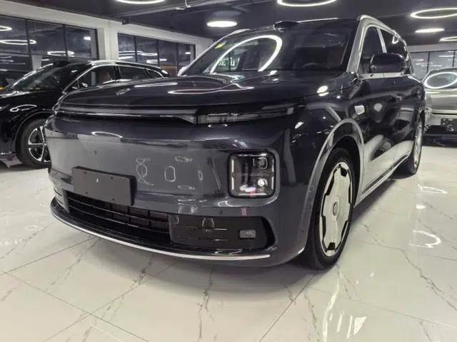 Leapmotor D19 2026 Range-Extended 500 Smart Luxury Edition Seven-Seat