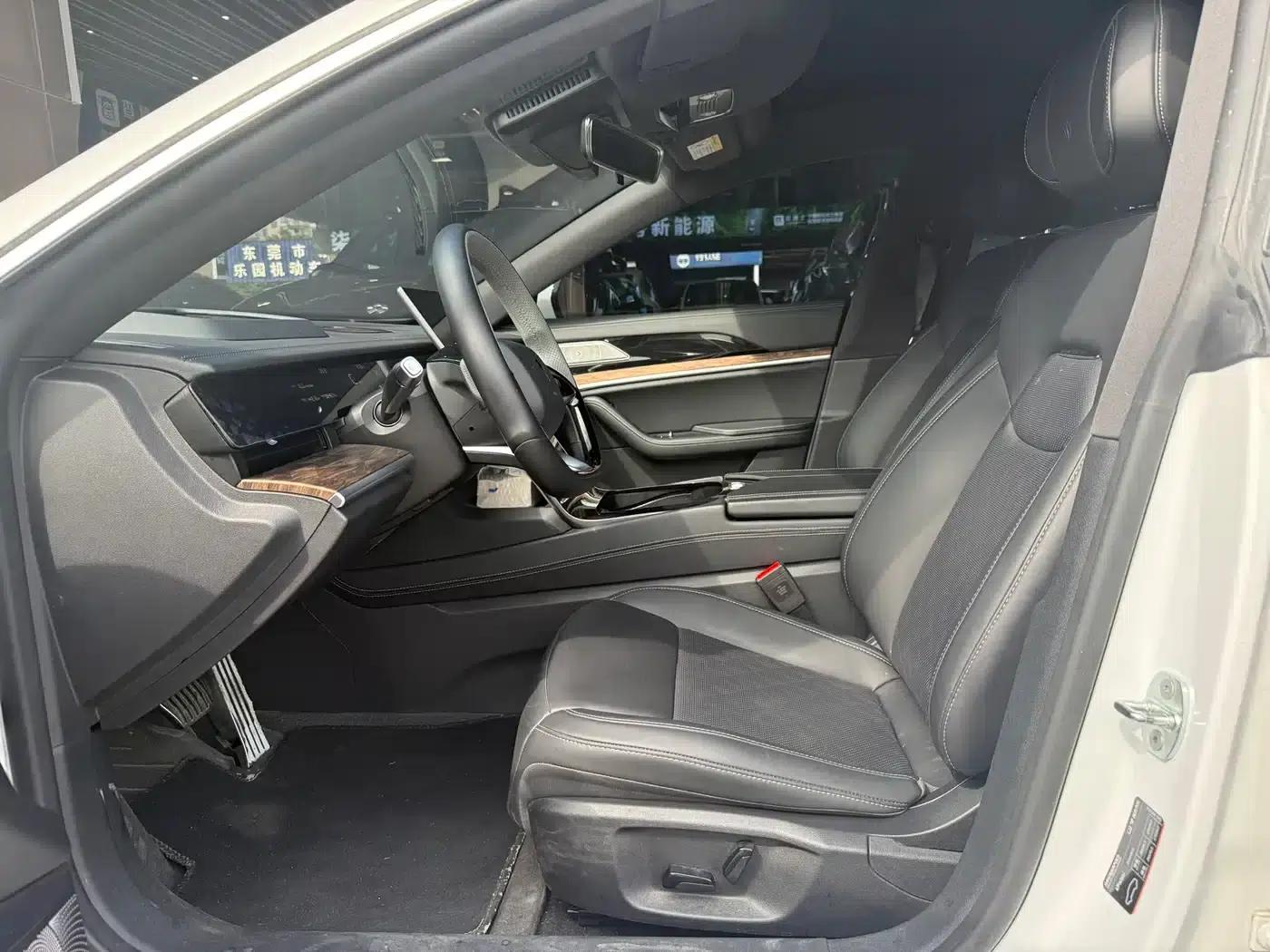 Nezha S 2024 Facelift Extended Range 1160 AR-HUD Version — миниатюра 5