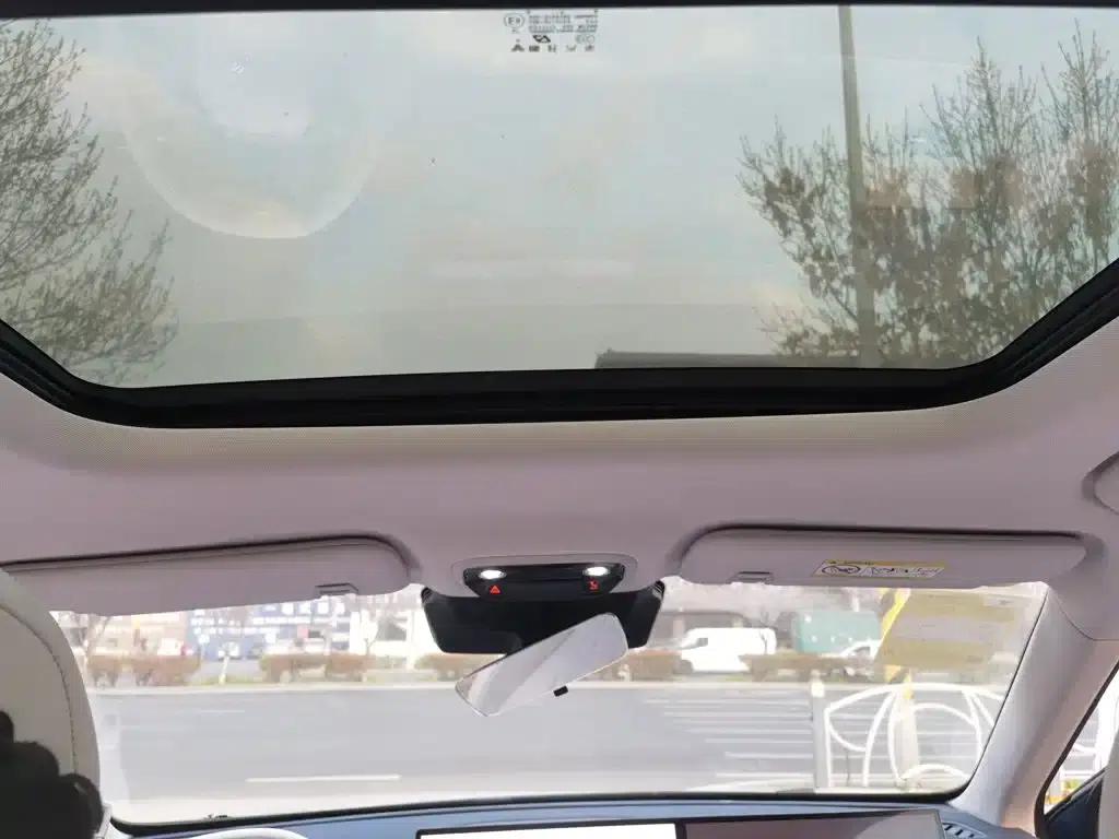 Nezha L 2024 Range Extender 310 Flash Charge Red Edition — миниатюра 14