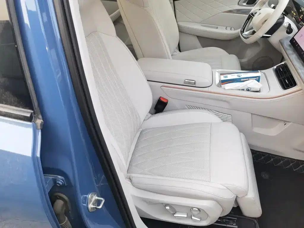 Nezha L 2024 Range Extender 310 Flash Charge Red Edition — миниатюра 20