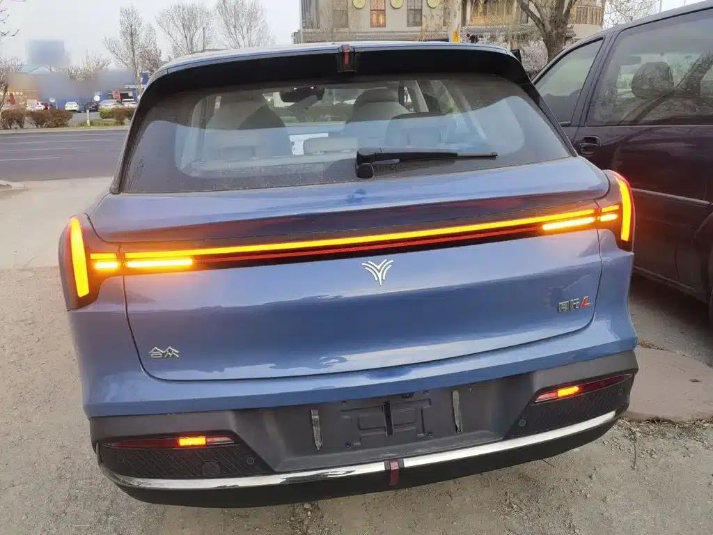 Nezha L 2024 Range Extender 310 Flash Charge Red Edition — миниатюра 4