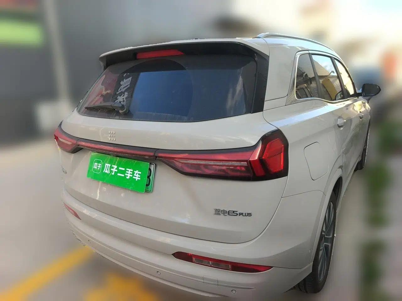 Landian E5 PLUS 2026 Model 230km Ultra-Long-Range Version Ultra 7-seater — миниатюра 6