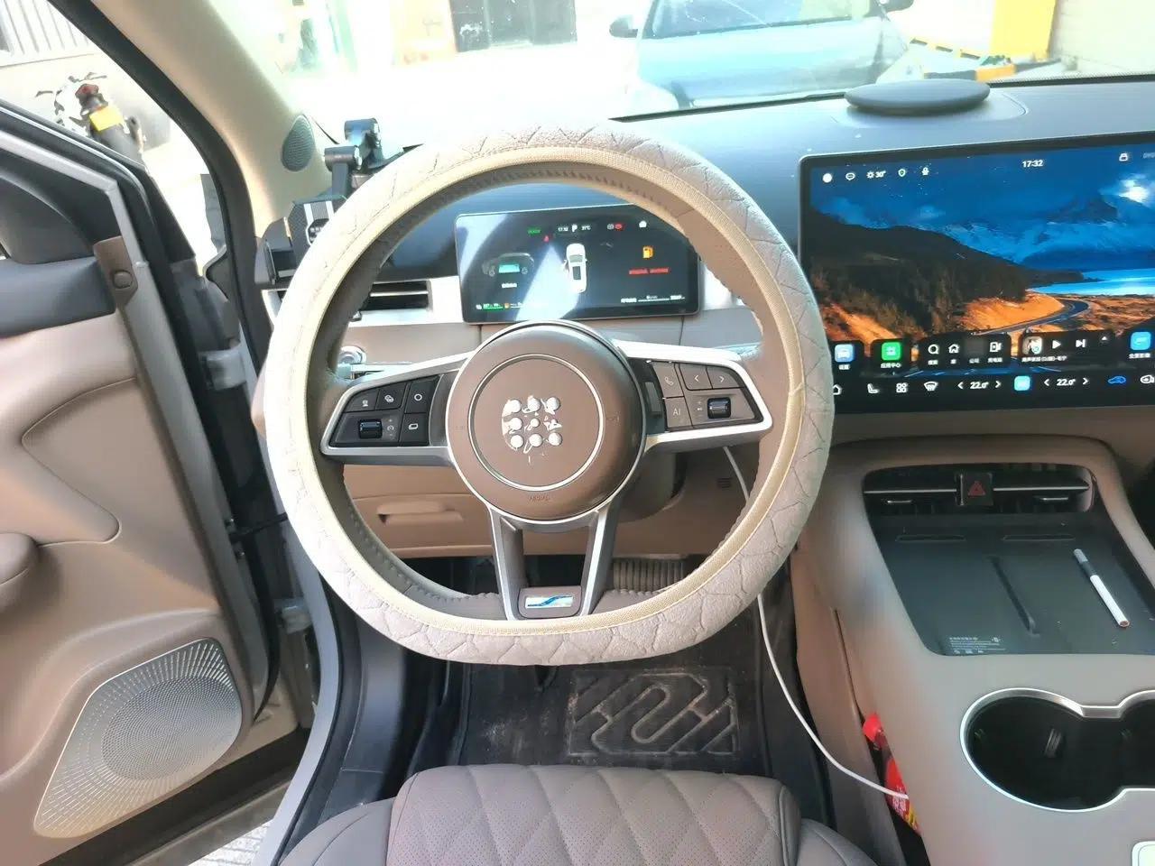Landian E5 PLUS 2026 Model 230km Ultra-Long-Range Version Ultra 7-seater — миниатюра 10