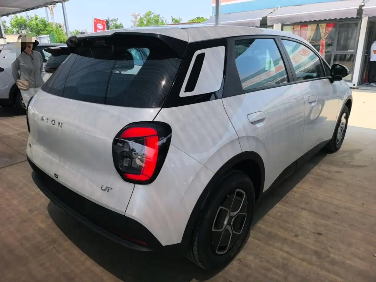AION UT 2026 Model 320 Starlight Edition — миниатюра 6