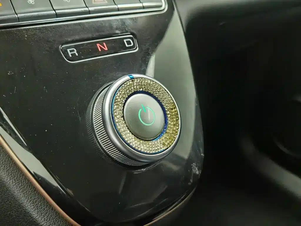 ORA White Cat 2022 Little Wildcat Edition 401km Flagship Model Ternary Lithium — миниатюра 13