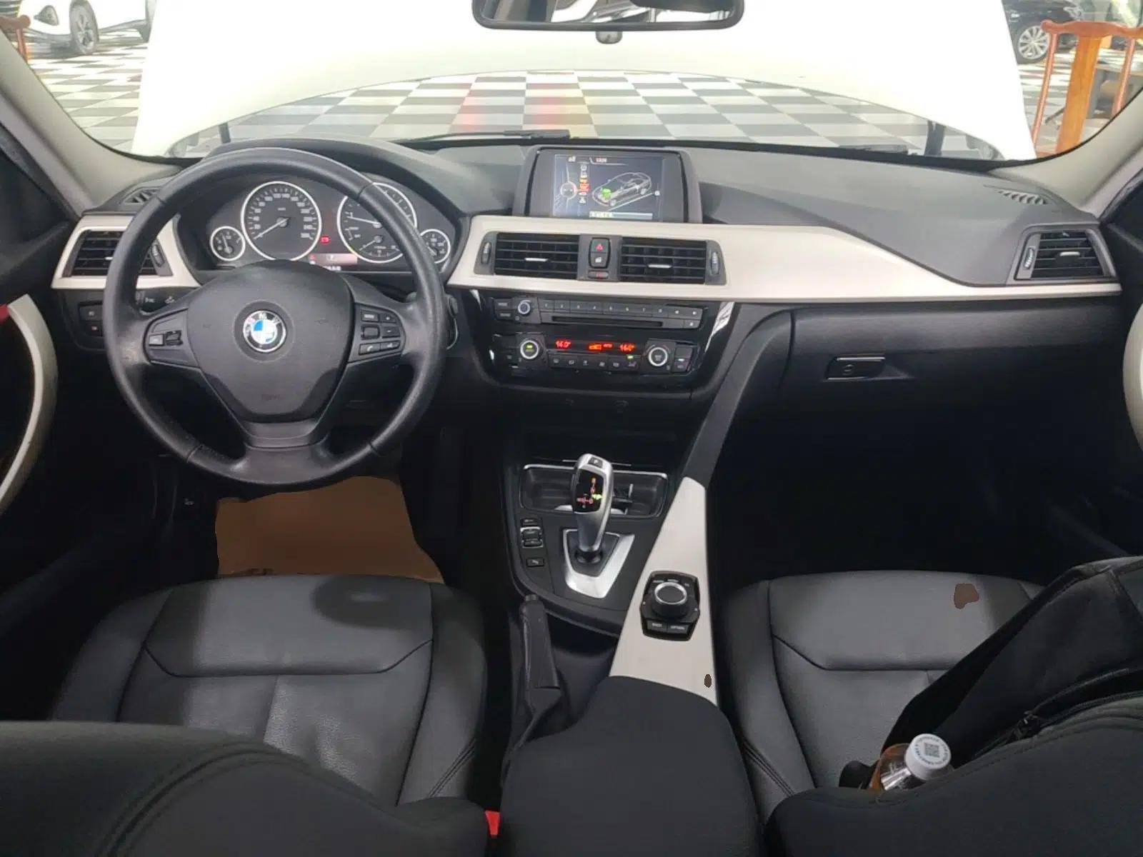 BMW 3 Series 2015 320Li Luxury Edition Fashion Model — миниатюра 12