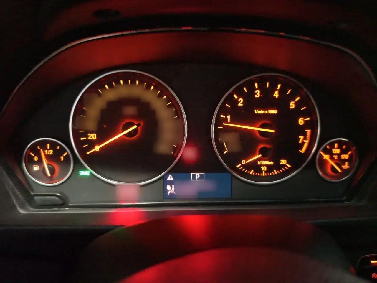 BMW 3 Series 2014 320Li Fashion Model — миниатюра 10