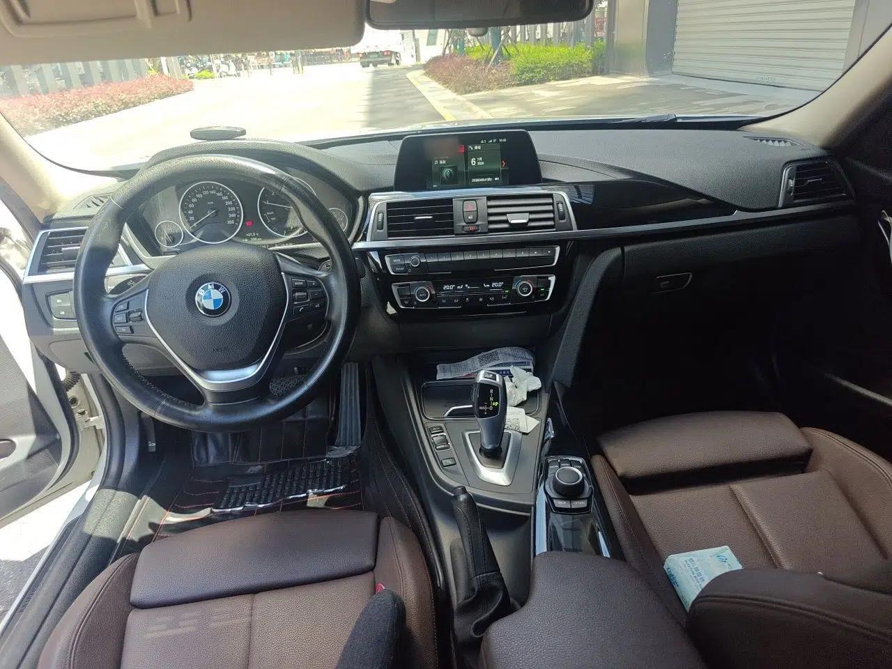 BMW 3 Series 2017 320Li Fashion Model — миниатюра 9