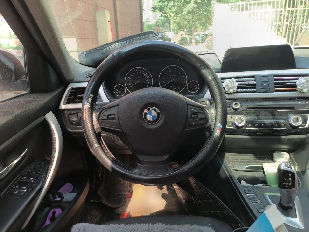 BMW 3 Series 2016 320Li Fashion Model — миниатюра 10