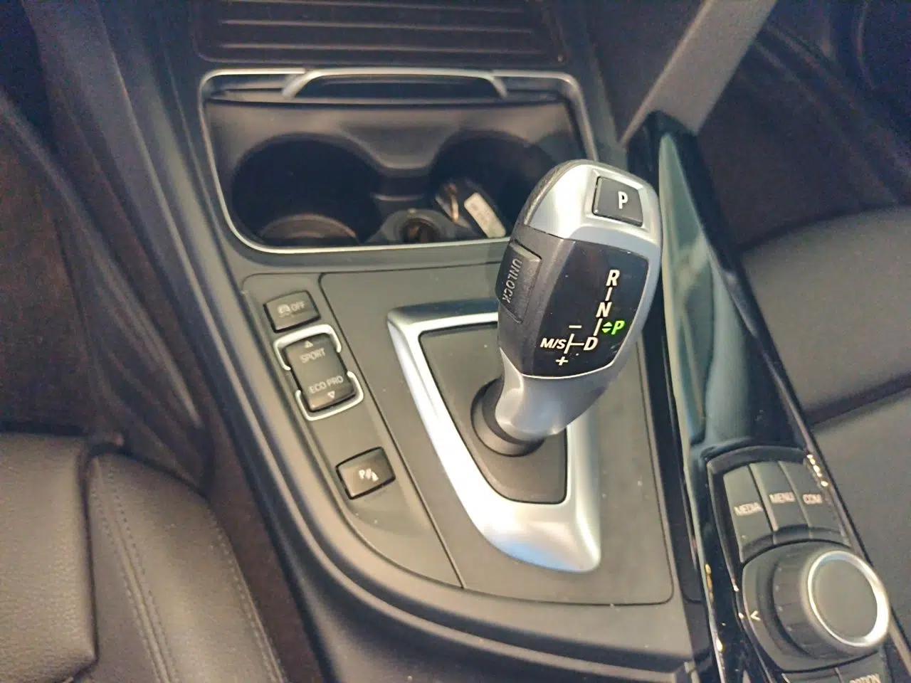 BMW 3 Series 2018 320Li Fashion Model — миниатюра 14