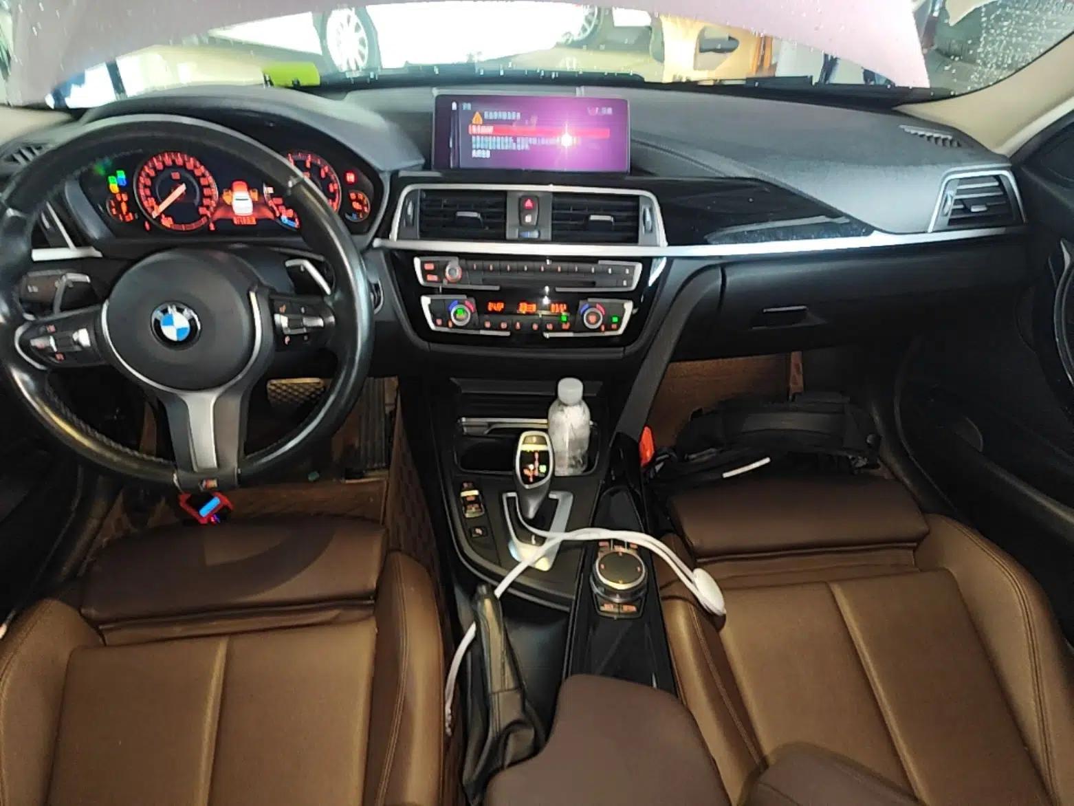 BMW 3 Series 2019 320Li M Sport Package — миниатюра 17