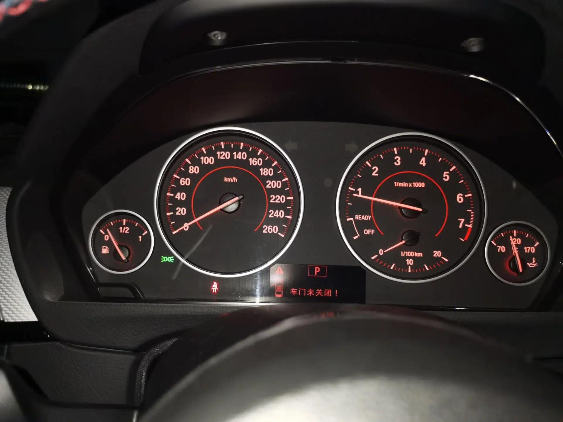 BMW 3 Series 2017 320i M Sport — миниатюра 11
