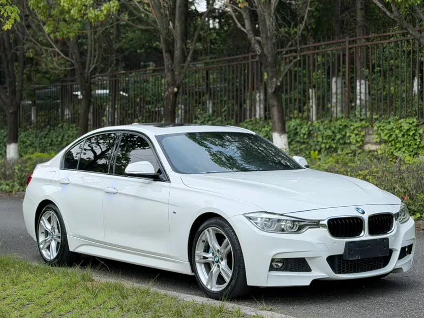 BMW 3 Series 2019 320i M Sport Package — миниатюра 2