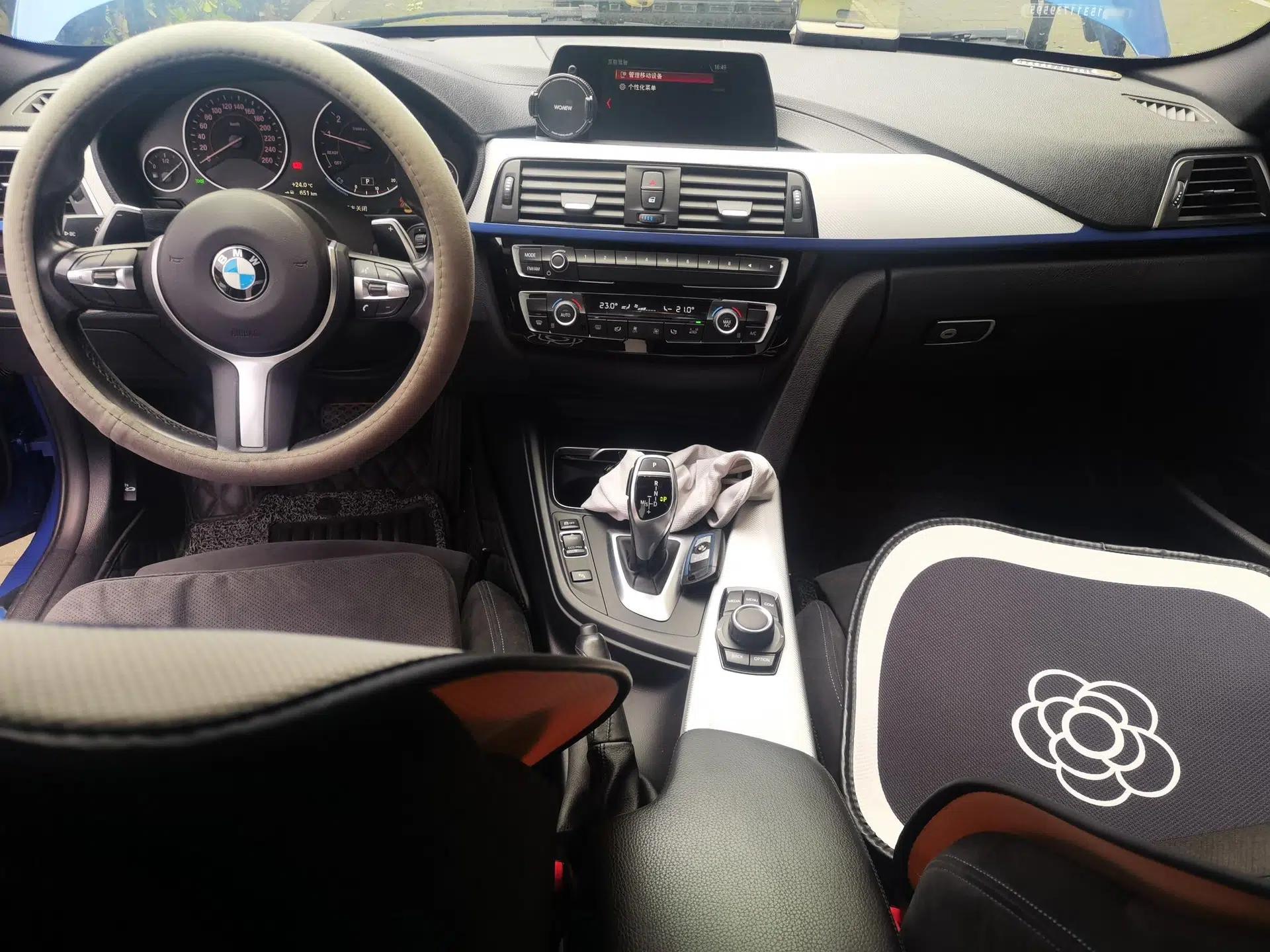 BMW 3 Series 2018 320i M Sport Package — миниатюра 9