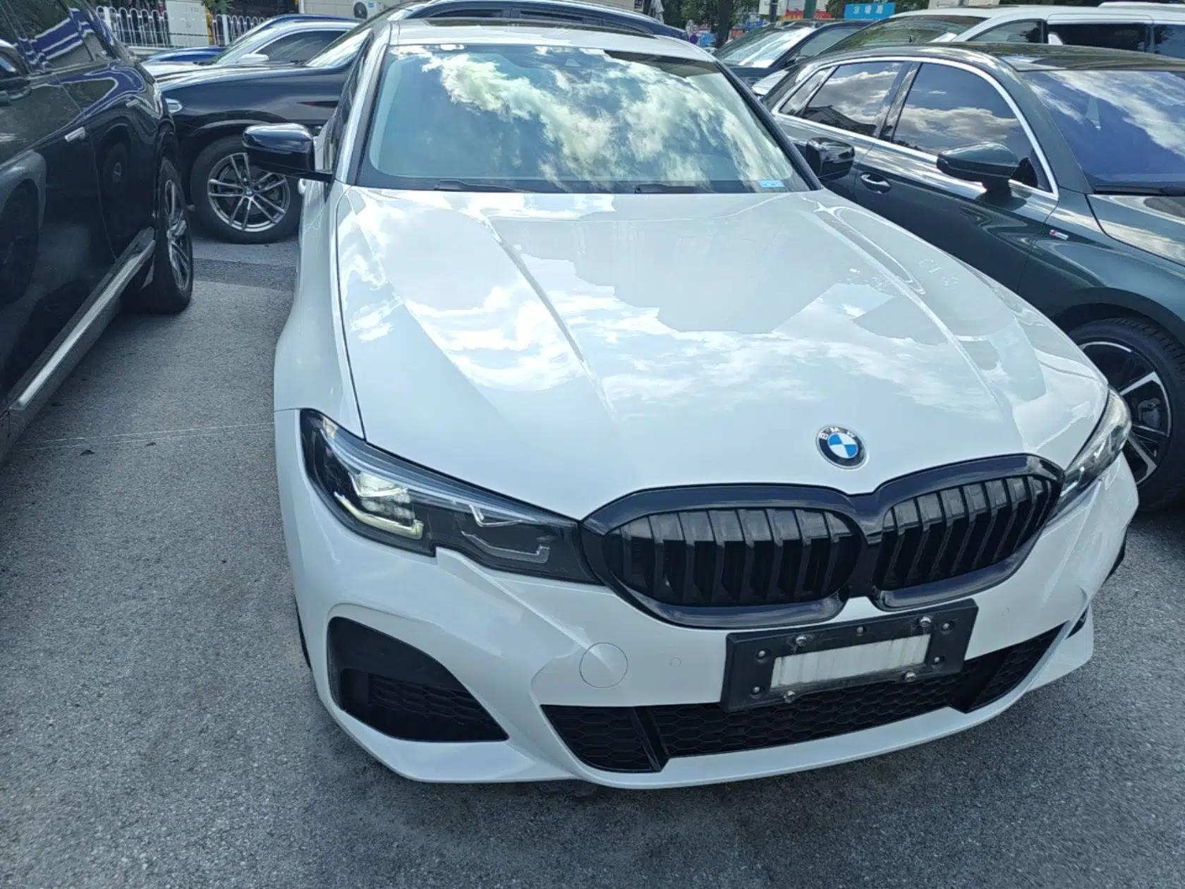 BMW 3 Series 2022 325i M Sport Night Edition Package — миниатюра 2
