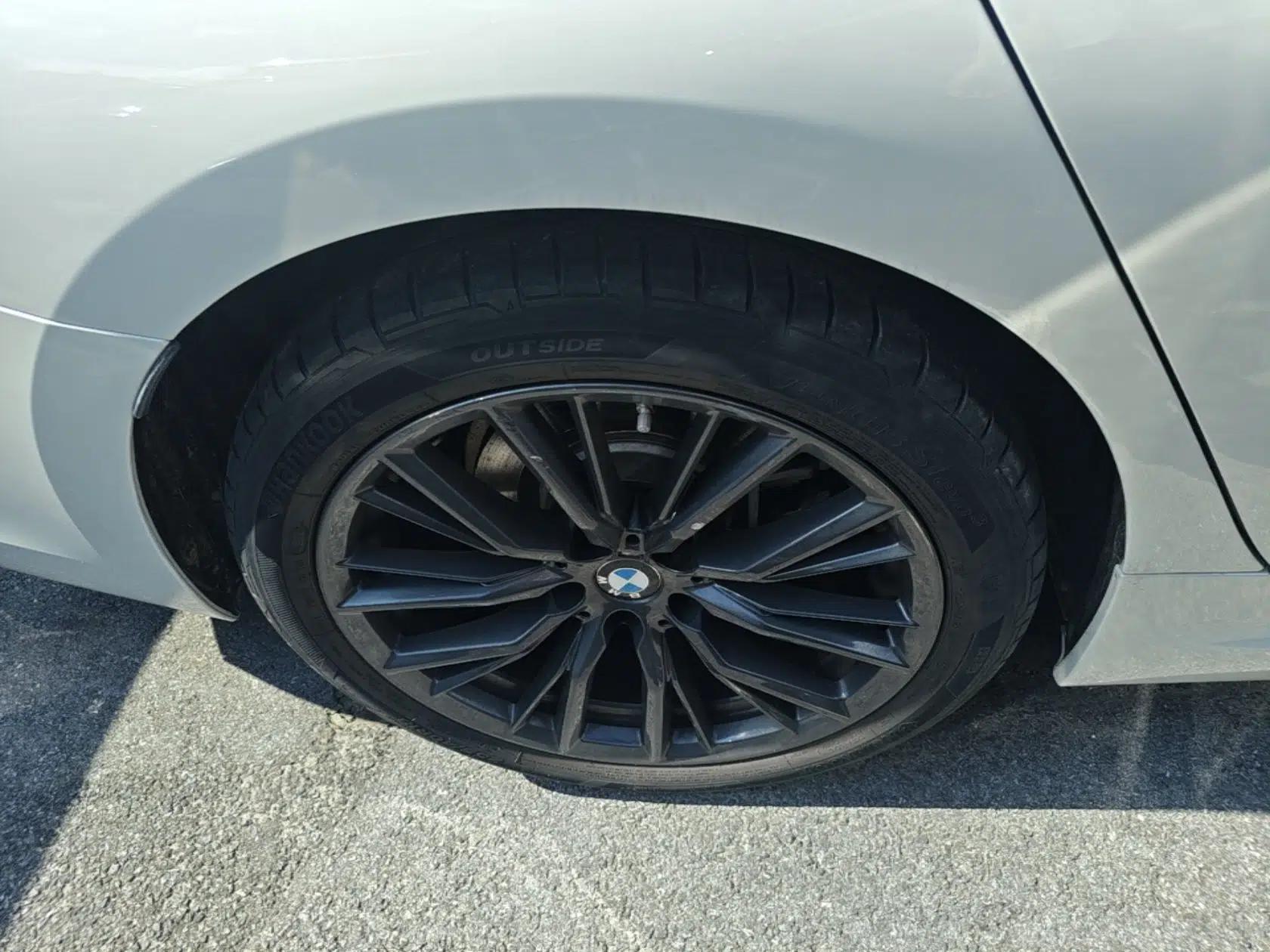 BMW 3 Series 2022 325i M Sport Night Edition Package — миниатюра 16