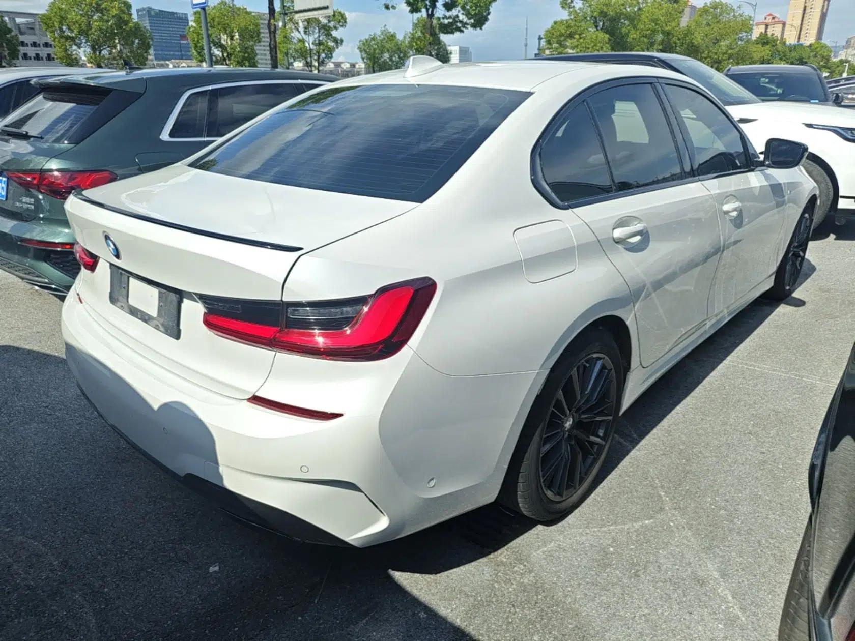 BMW 3 Series 2022 325i M Sport Night Edition Package — миниатюра 6