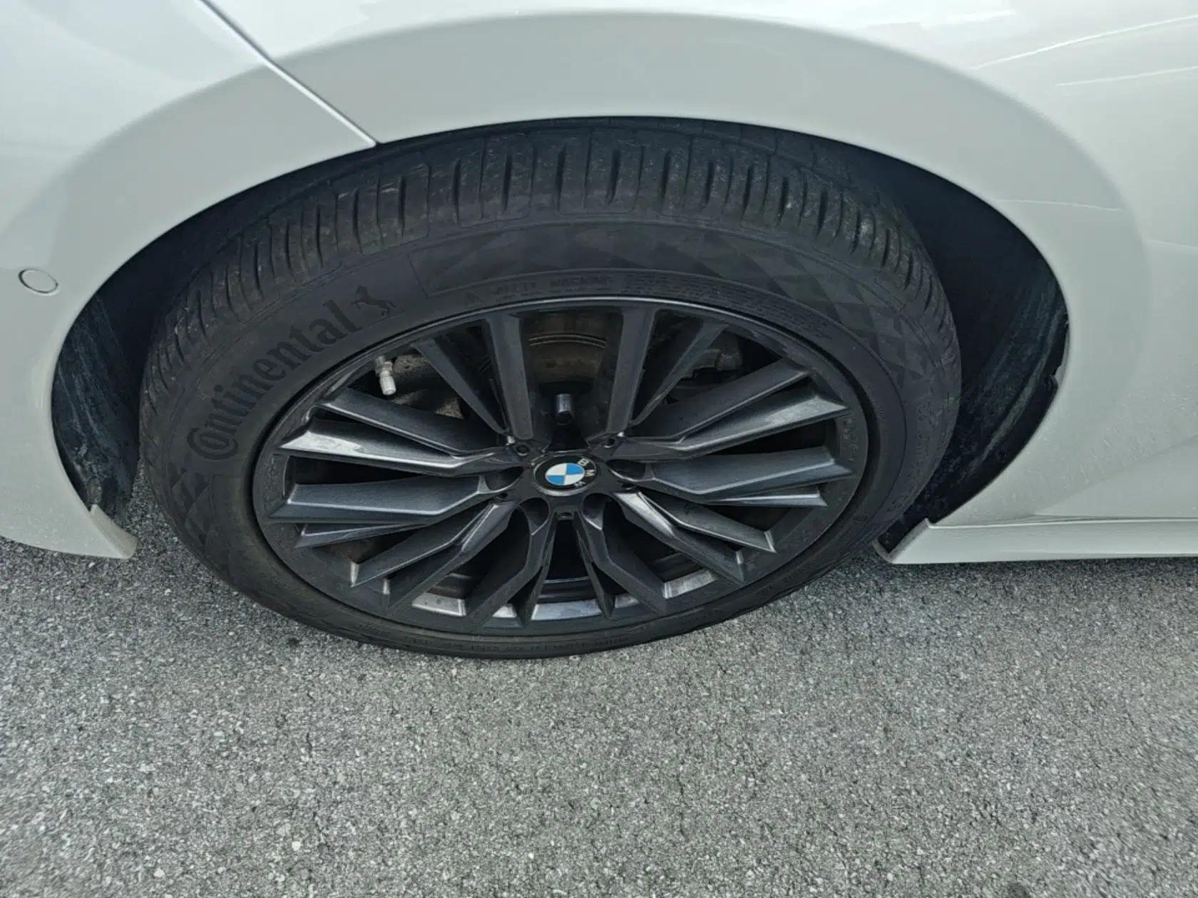 BMW 3 Series 2022 325i M Sport Night Edition Package — миниатюра 10