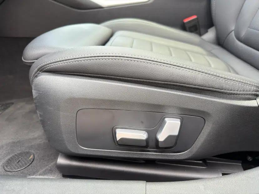 BMW 3 Series 2020 Facelifted 325Li M Sport Night Edition Package — миниатюра 29