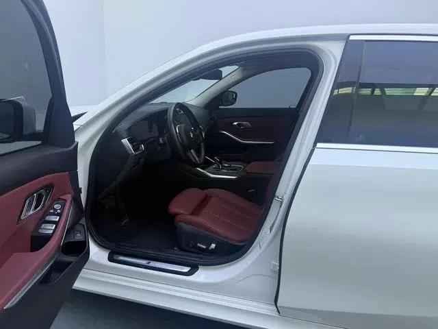 BMW 3 Series 2021 Restyled 325Li M Sport Package — миниатюра 16