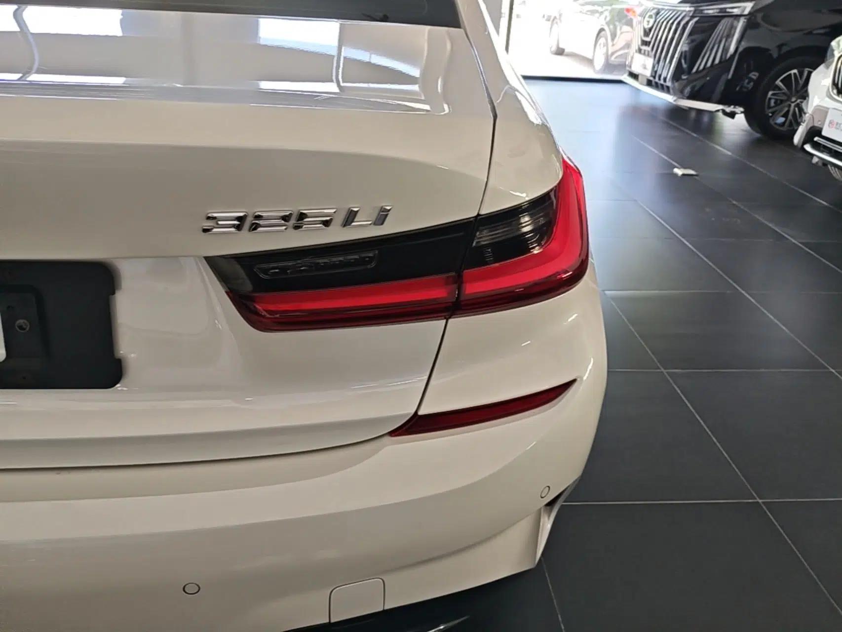 BMW 3 Series 2022 Updated 325Li M Sport Package — миниатюра 14