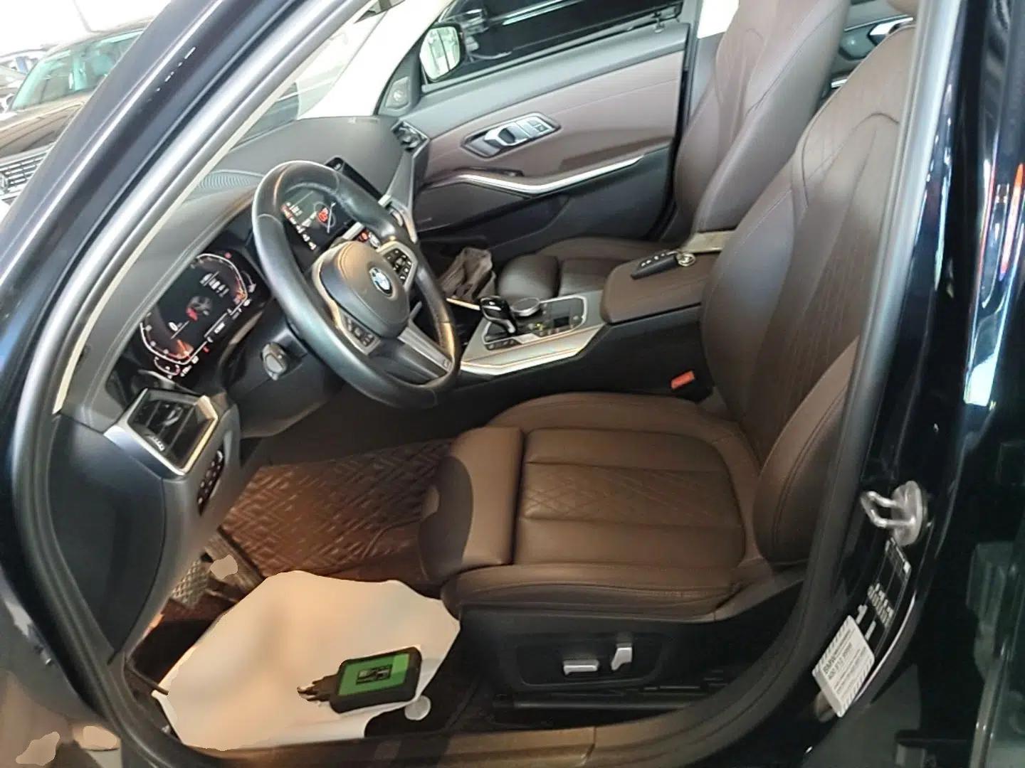 BMW 3 Series 2022 325Li M Sport Night Edition Package — миниатюра 17