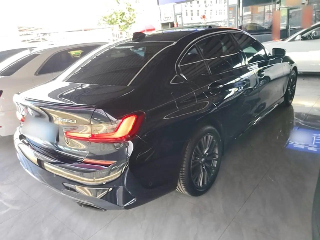 BMW 3 Series 2022 325Li M Sport Night Edition Package — миниатюра 6