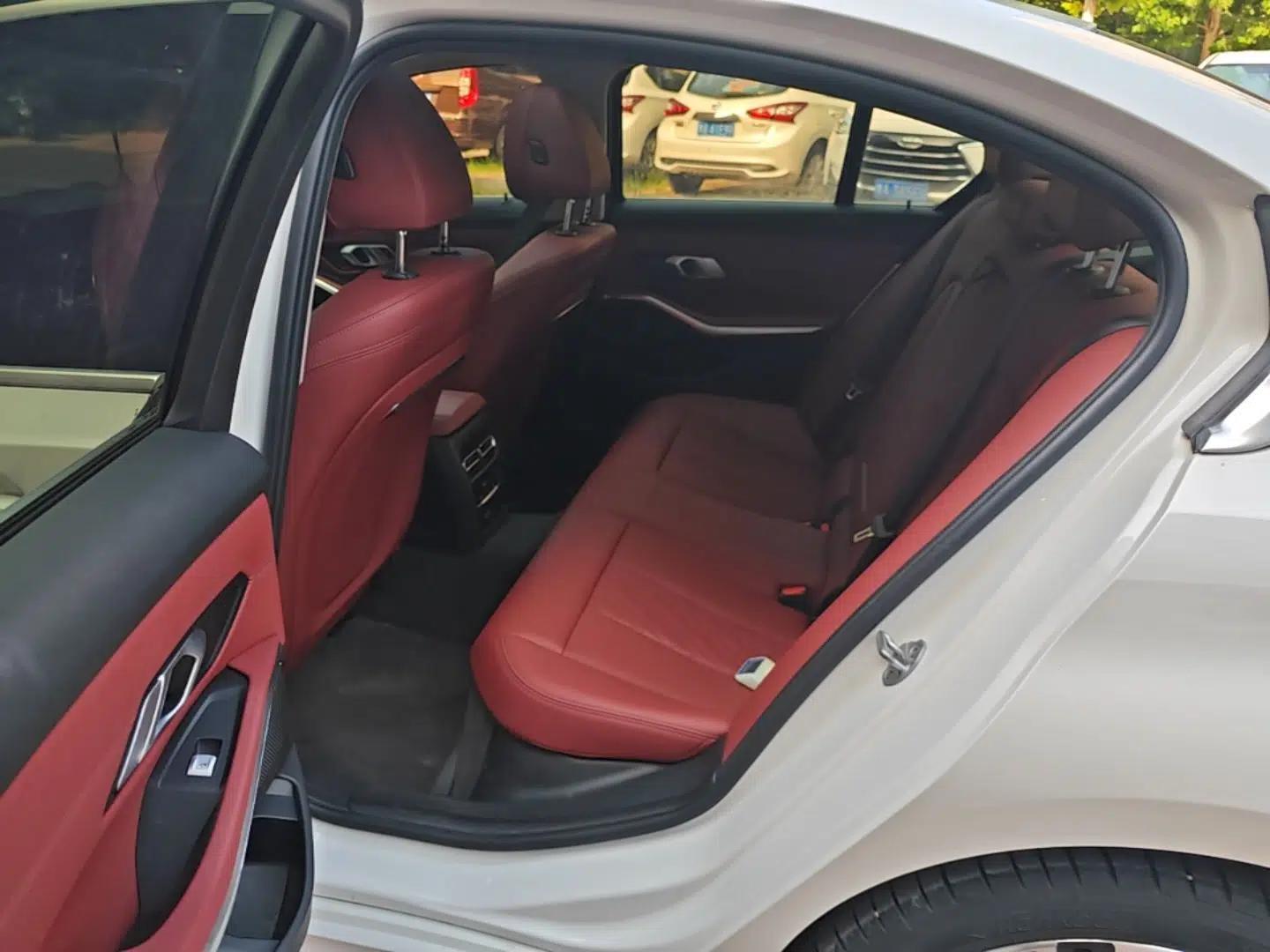 BMW 3 Series 2023 325i M Sport Package — миниатюра 20