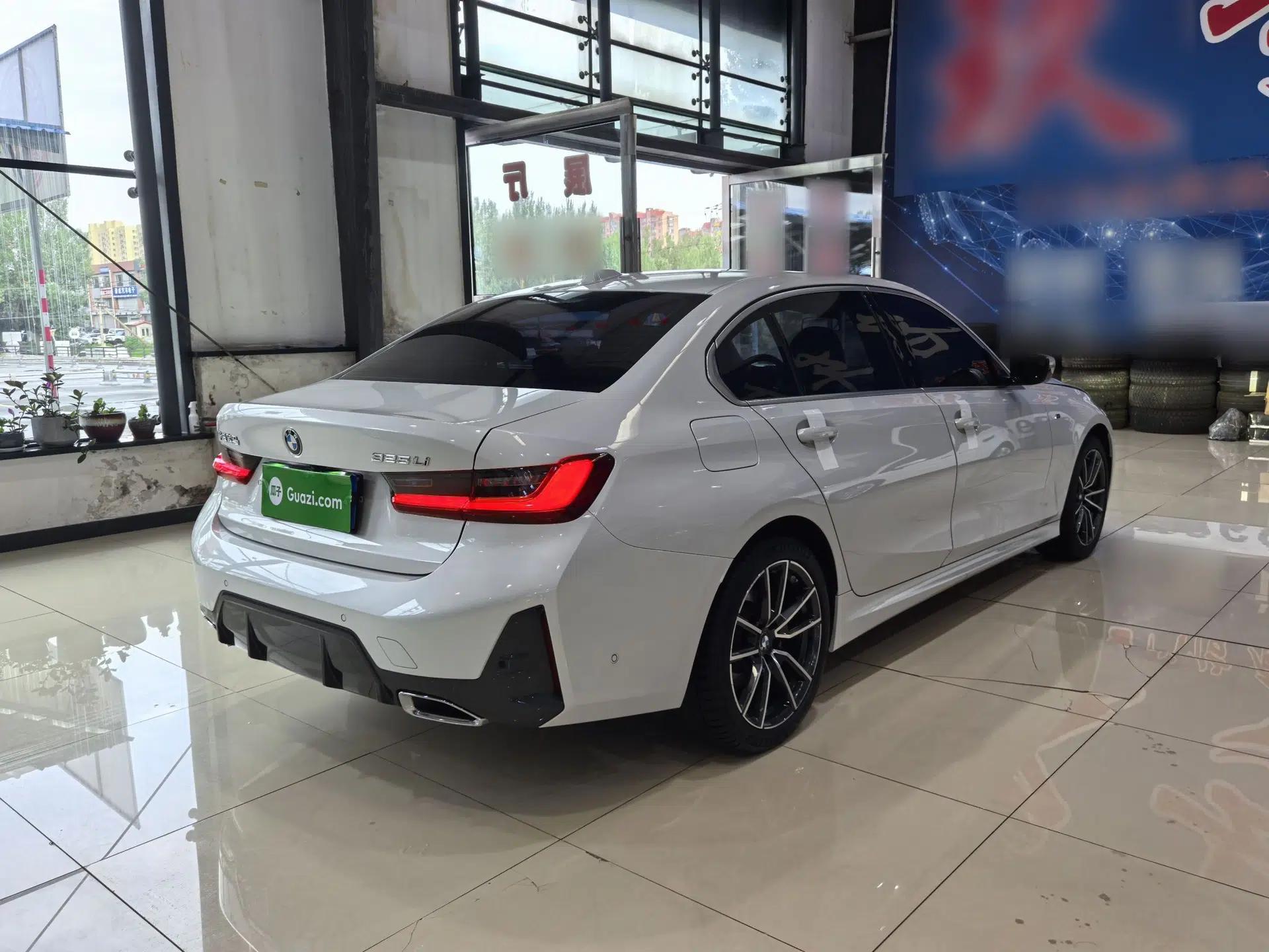 BMW 3 Series 2023 325Li M Sport Package — миниатюра 14
