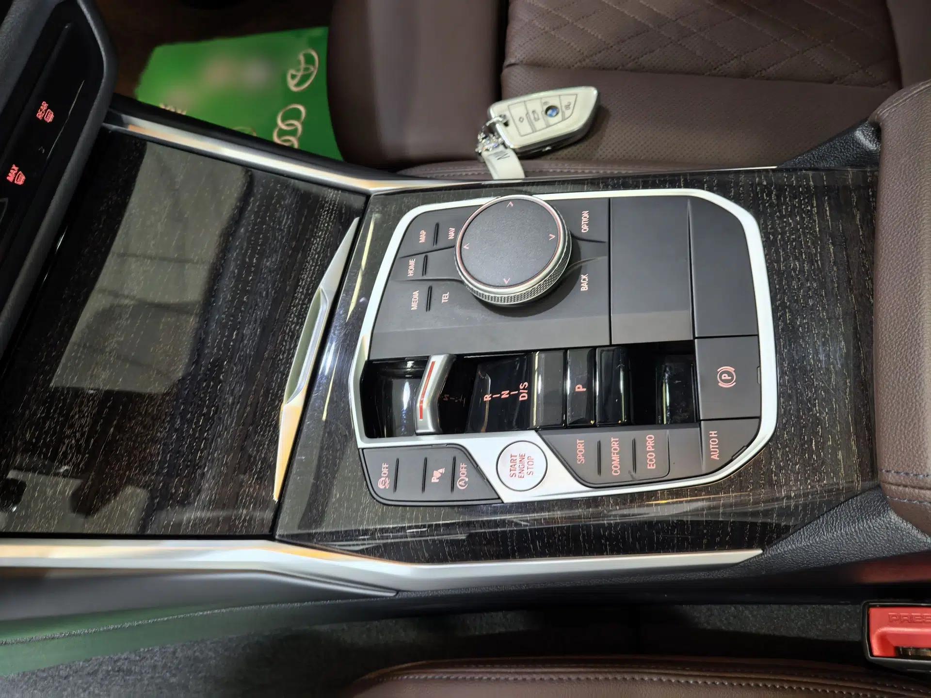 BMW 3 Series 2023 325Li M Sport Package — миниатюра 24