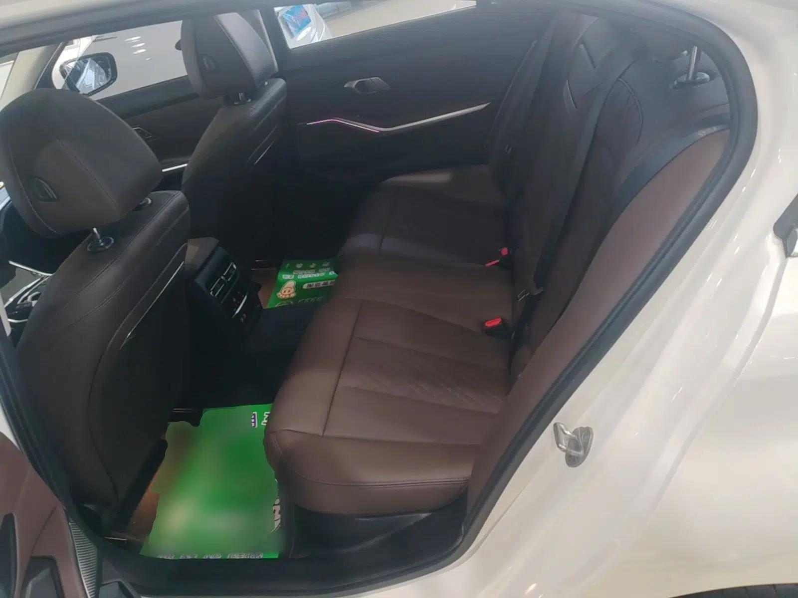 BMW 3 Series 2023 325Li M Sport Package — миниатюра 28