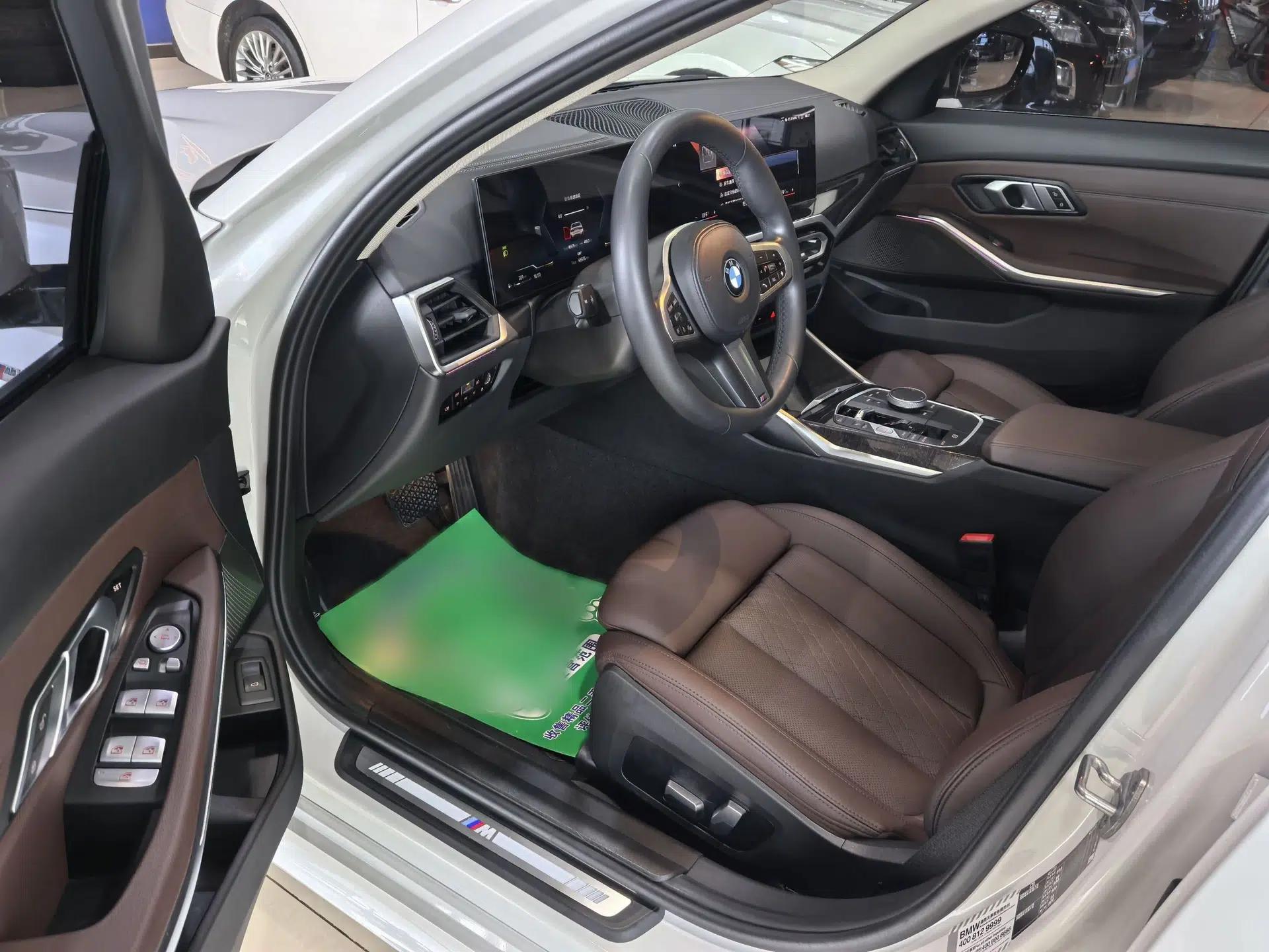 BMW 3 Series 2023 325Li M Sport Package — миниатюра 31