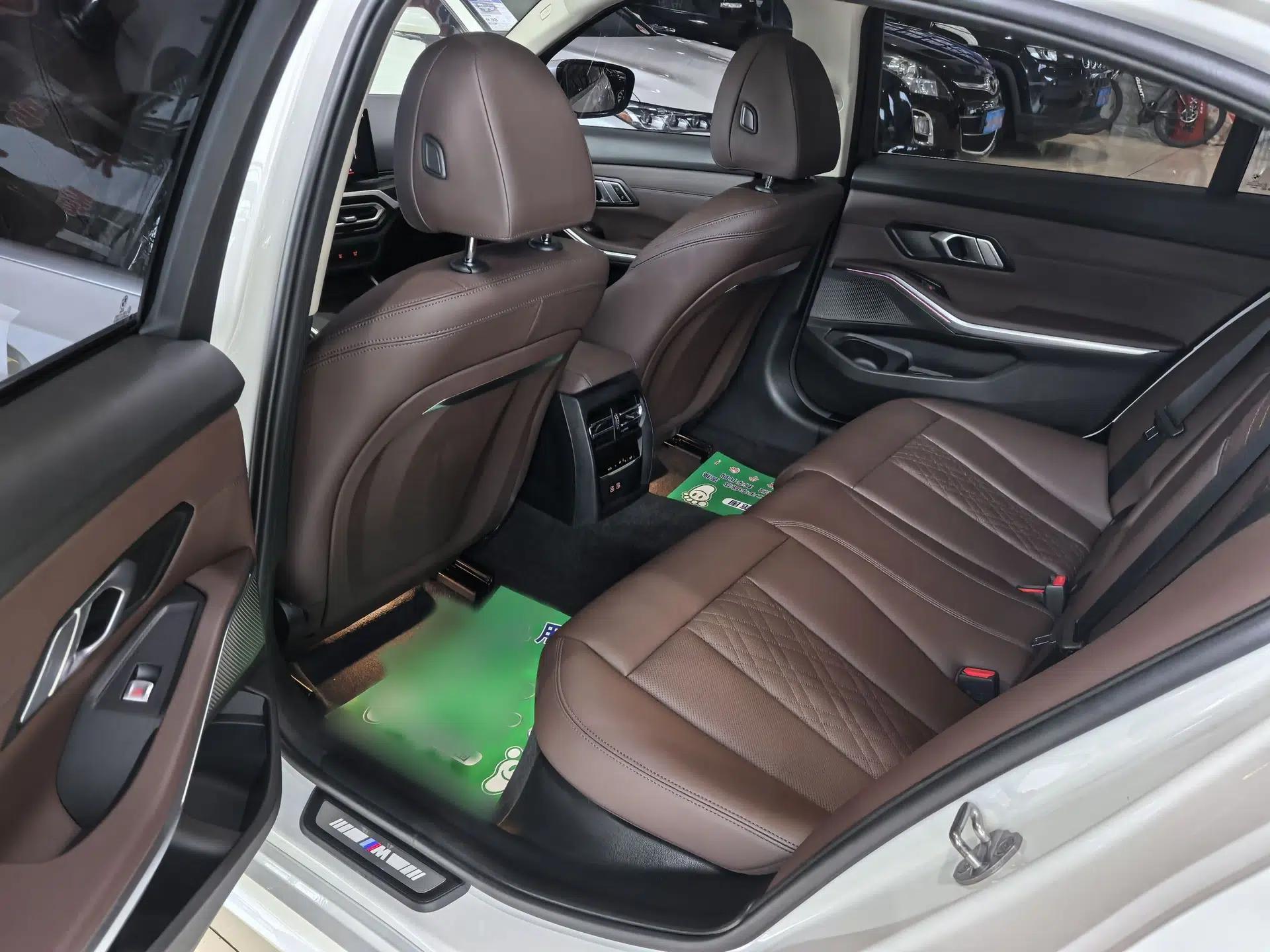 BMW 3 Series 2023 325Li M Sport Package — миниатюра 32