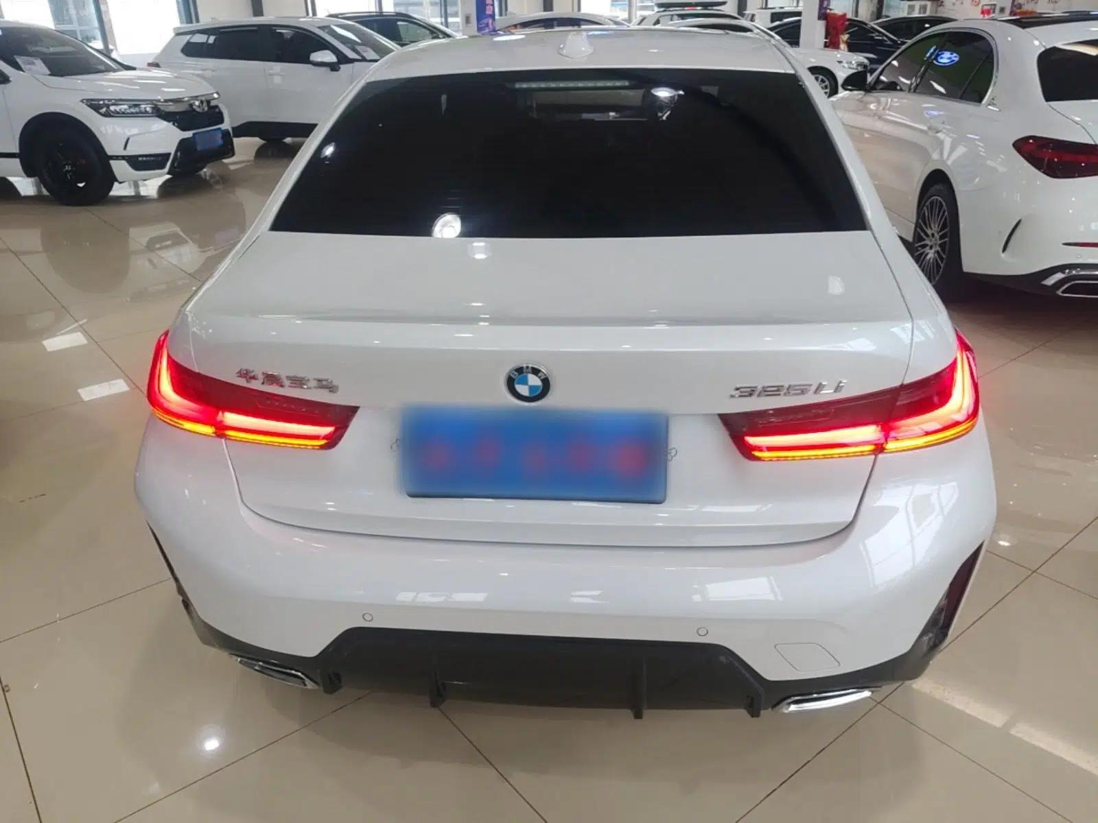 BMW 3 Series 2023 325Li M Sport Package — миниатюра 5