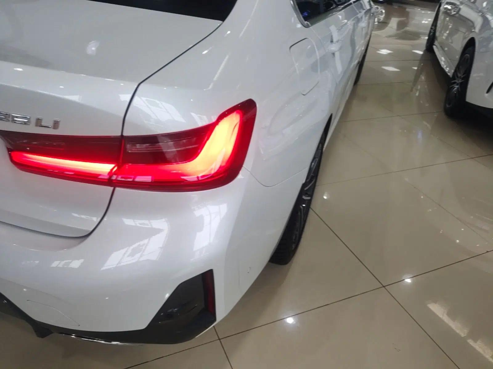 BMW 3 Series 2023 325Li M Sport Package — миниатюра 9