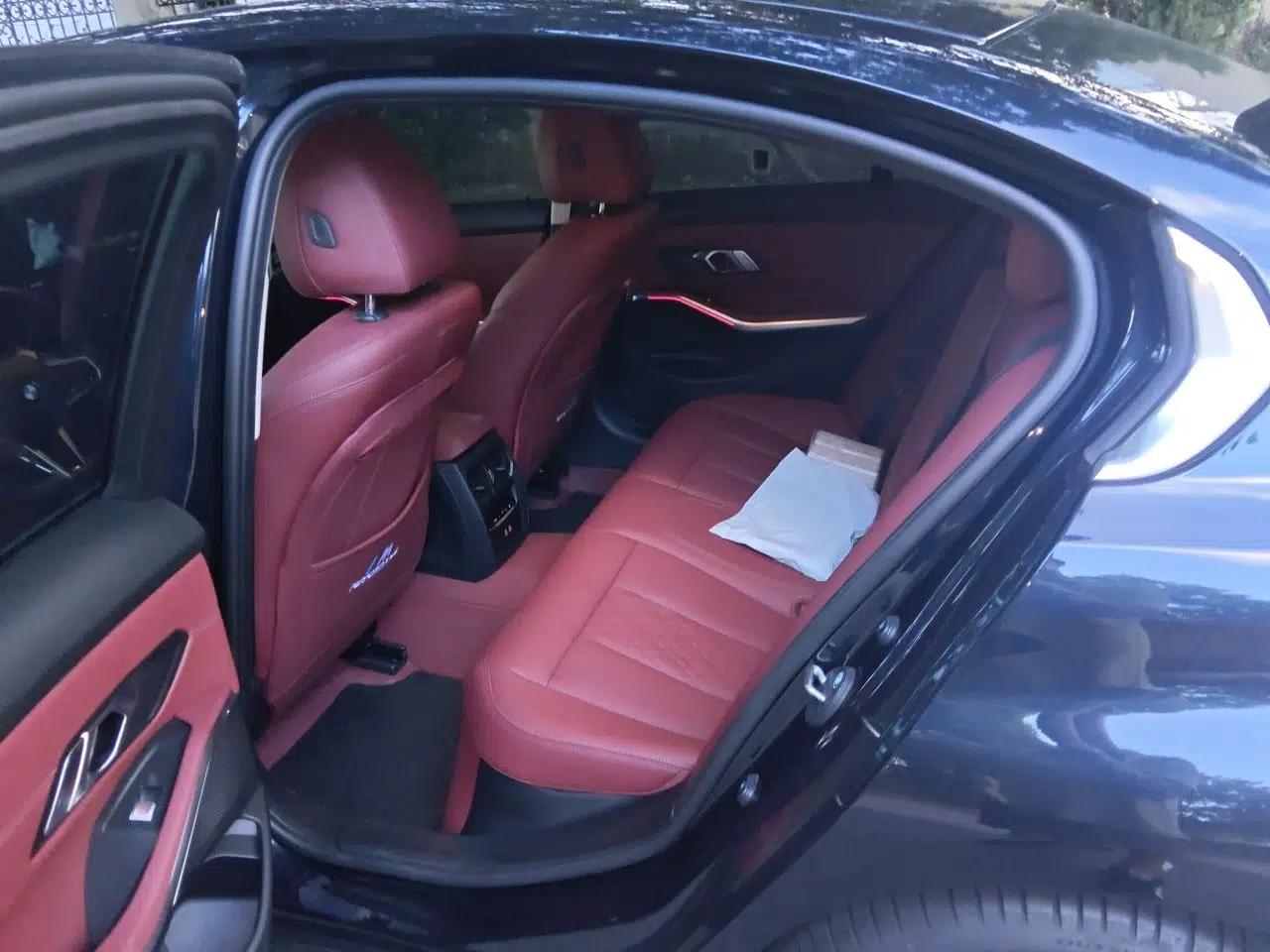 BMW 3 Series 2025 325i M Sport Package — миниатюра 17