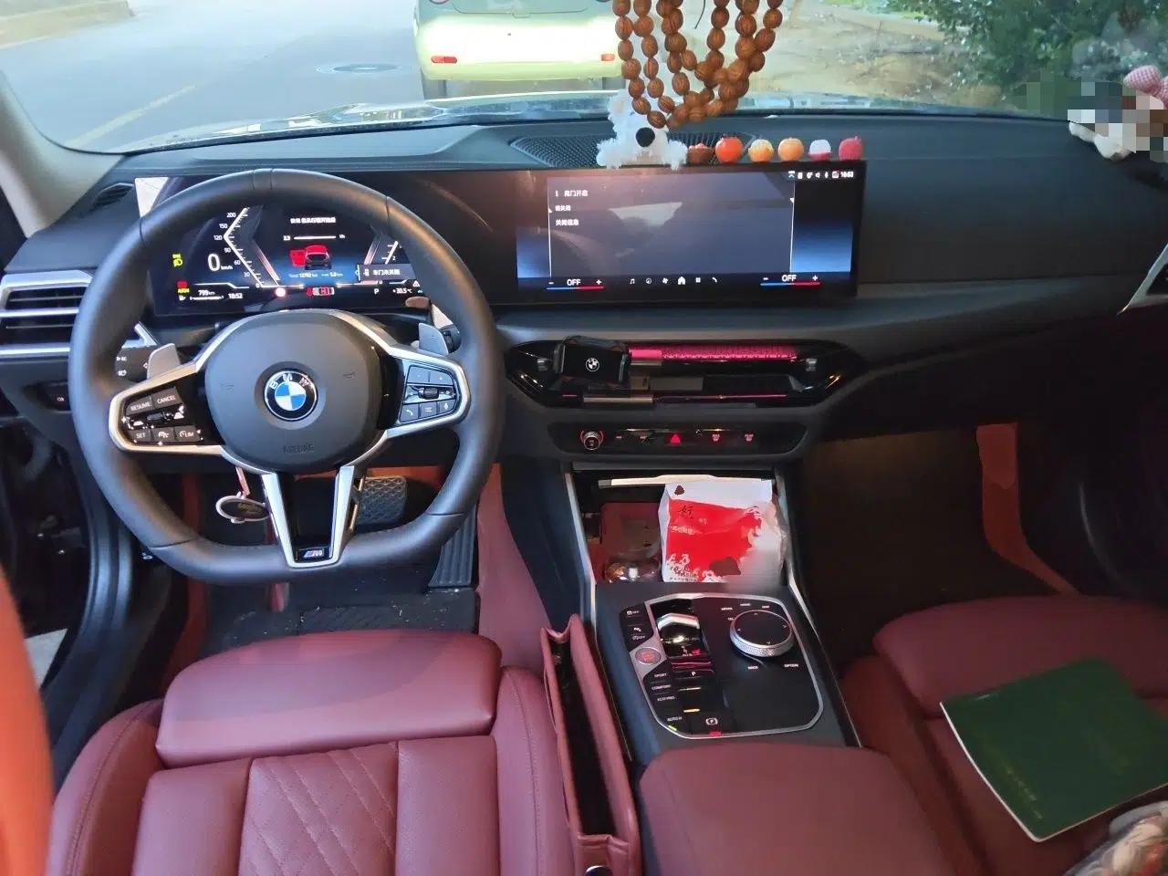 BMW 3 Series 2025 325i M Sport Package — миниатюра 9