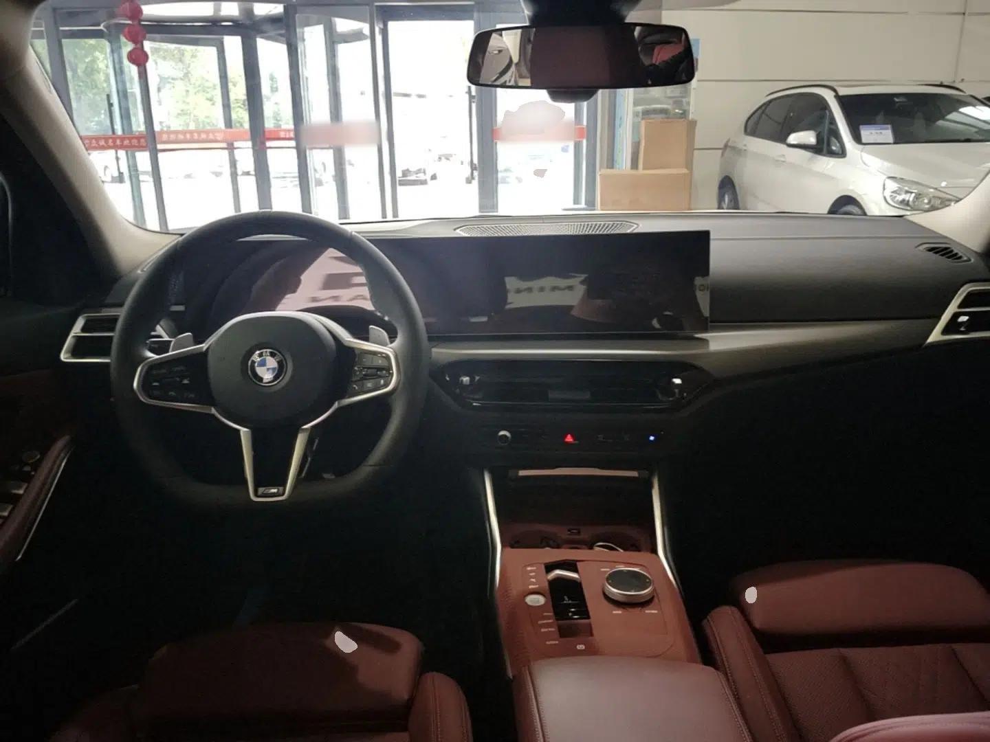 BMW 3 Series 2025 325i M Sport Package — миниатюра 12